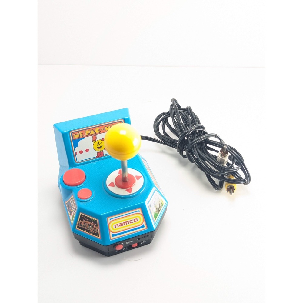NAMCO Ms. Pac-Man '04 Jakks Pacific 5-in-1 Plug & Play TV Game